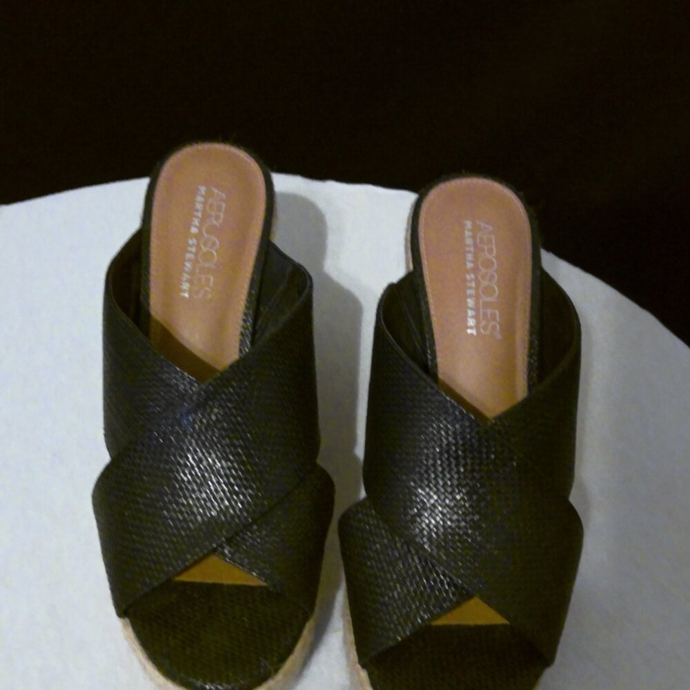 AEROSOLES MARTHA STEWART Women's Black  Wood Platform Wedge Slip On Sandals 9M